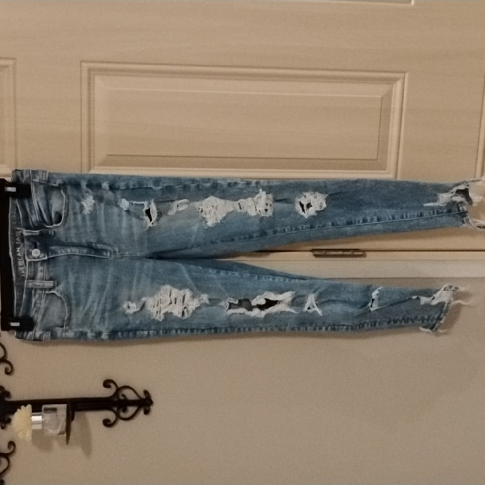 American Eagle Next Level Stretch Light Wash Distressed Skinny Jeans 4 Short